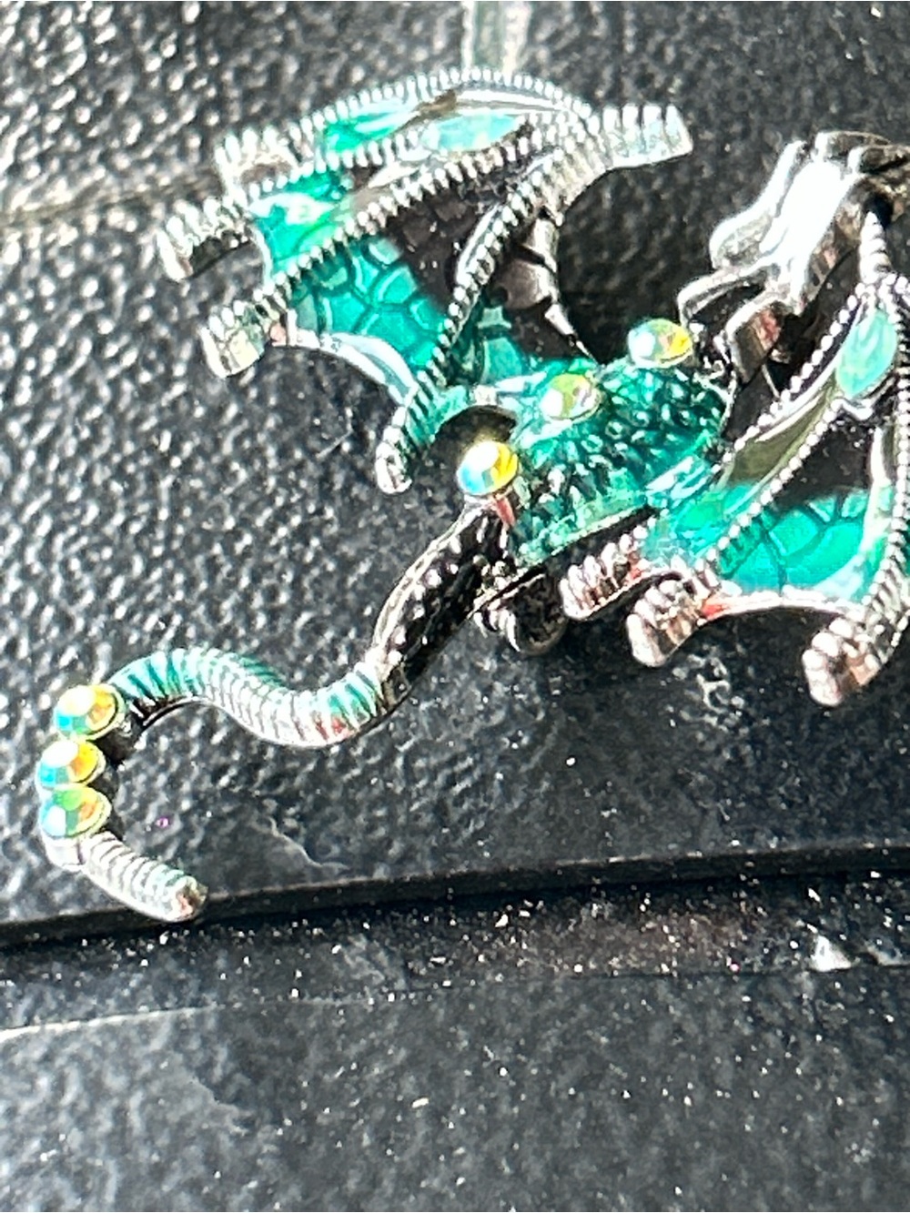Green Dragon Reptile Brooch Pin - Silver Tone